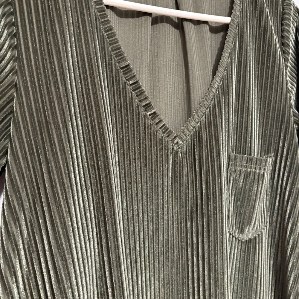 POL Green Velvet Ribbed Top - Picture 3 of 5